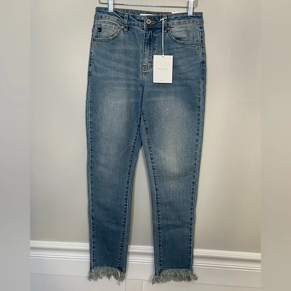 Kancan NWT High Rise Straight Relaxed Fit Jeans Size 3/25 Frayed Hems - Picture 1 of 12
